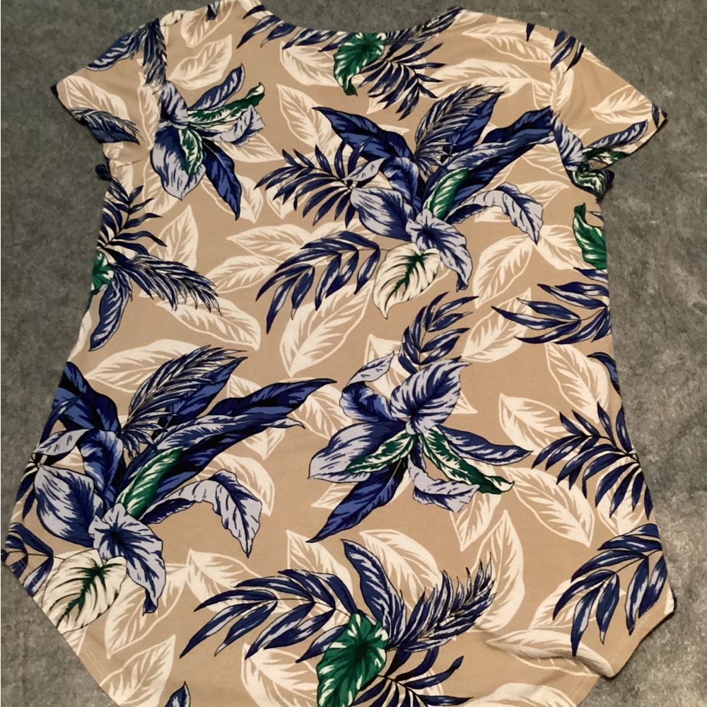 Cupio Tan Tropical Leaf Short Sleeve Shirt with Blue & Green Accents C20 - Picture 5 of 5